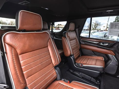 Used 2023 GMC Yukon Denali Ultimate image 37