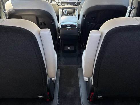 Used 2022 Kia Telluride S AWD/4WD image 5