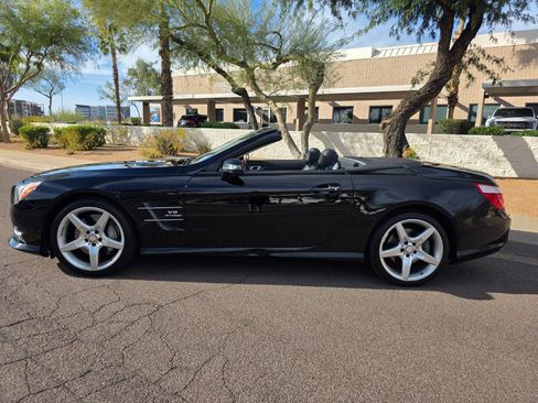 Used 2013 Mercedes-Benz SL 550 w/ Premium Pkg image 5