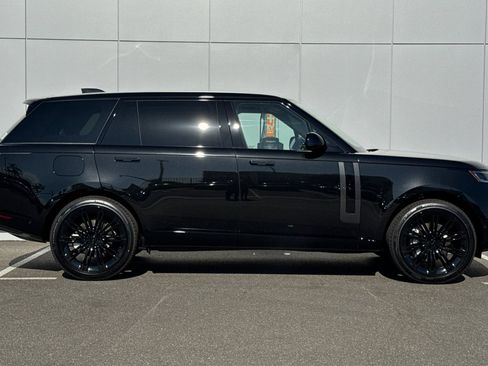 New 2026 Land Rover Range Rover Long Wheelbase SE AWD/4WD image 6