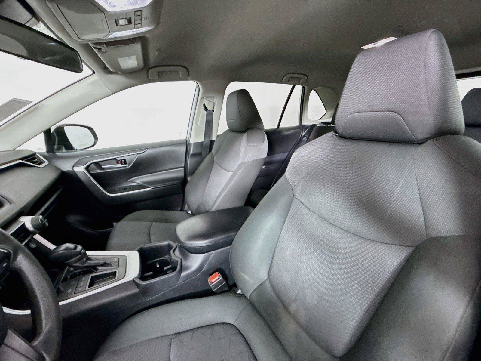 Certified 2025 Toyota RAV4 XLE FWD image 3