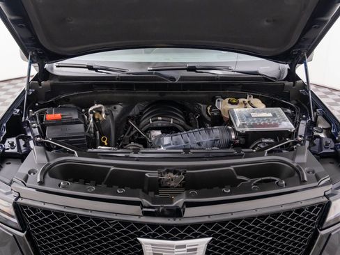 Used 2021 Cadillac Escalade Sport w/ Driver Assist Tech Package image 32