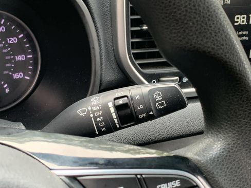 Used 2020 Kia Sportage LX image 18