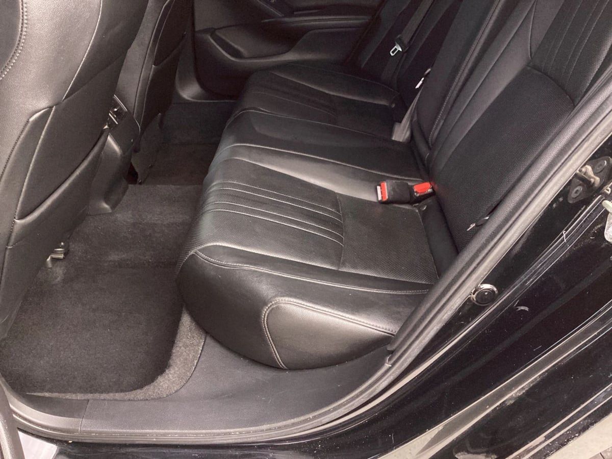Used 2020 Honda Accord Touring image 19