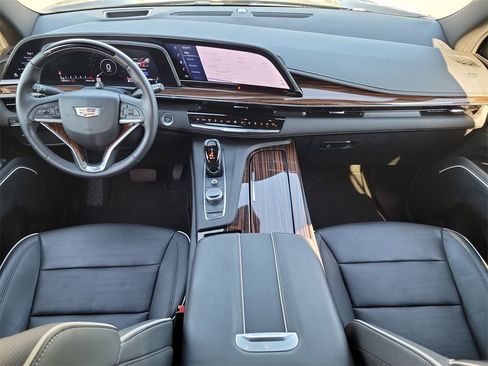 Certified 2024 Cadillac Escalade Premium Luxury image 20