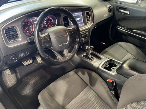 Used 2019 Dodge Charger Scat Pack w/ Navigation & Travel Group image 11
