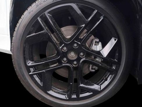 New 2026 Volkswagen Tiguan SE R-Line image 3