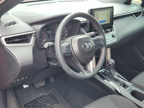 Used 2025 Toyota Corolla Cross AWD Hybrid image 2