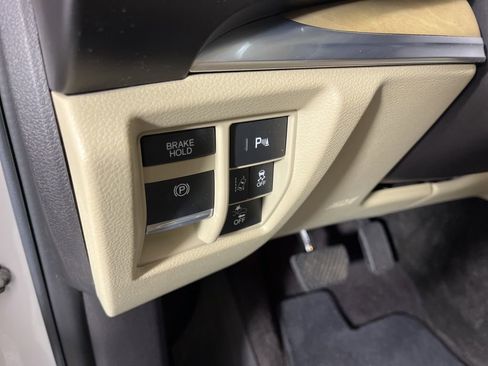 Used 2020 Acura MDX SH-AWD w/ Technology Package image 31