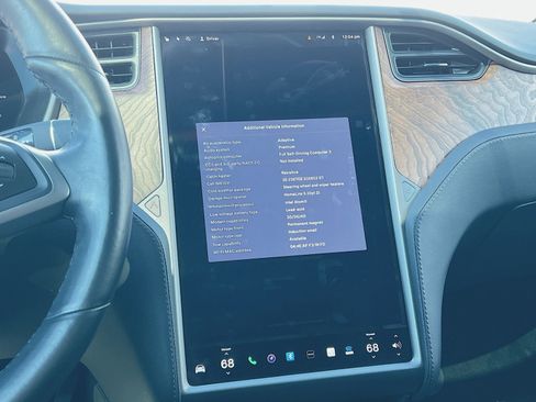 Used 2019 Tesla Model X 75D image 28