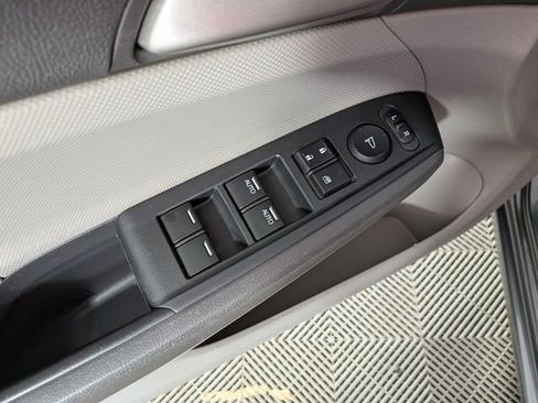 Used 2010 Honda Accord LX-P image 13