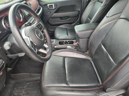 Used 2018 Jeep Wrangler Unlimited Rubicon AWD/4WD image 9
