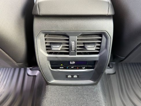 Used 2026 BMW 330i Sedan w/ M Sport Package RWD image 15