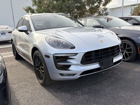 Used 2017 Porsche Macan GTS AWD/4WD image 4