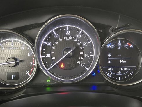 Used 2018 MAZDA CX-5 Touring w/ Preferred Equipment Package image 11