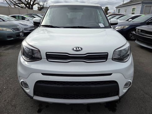 Used 2019 Kia Soul + image 6