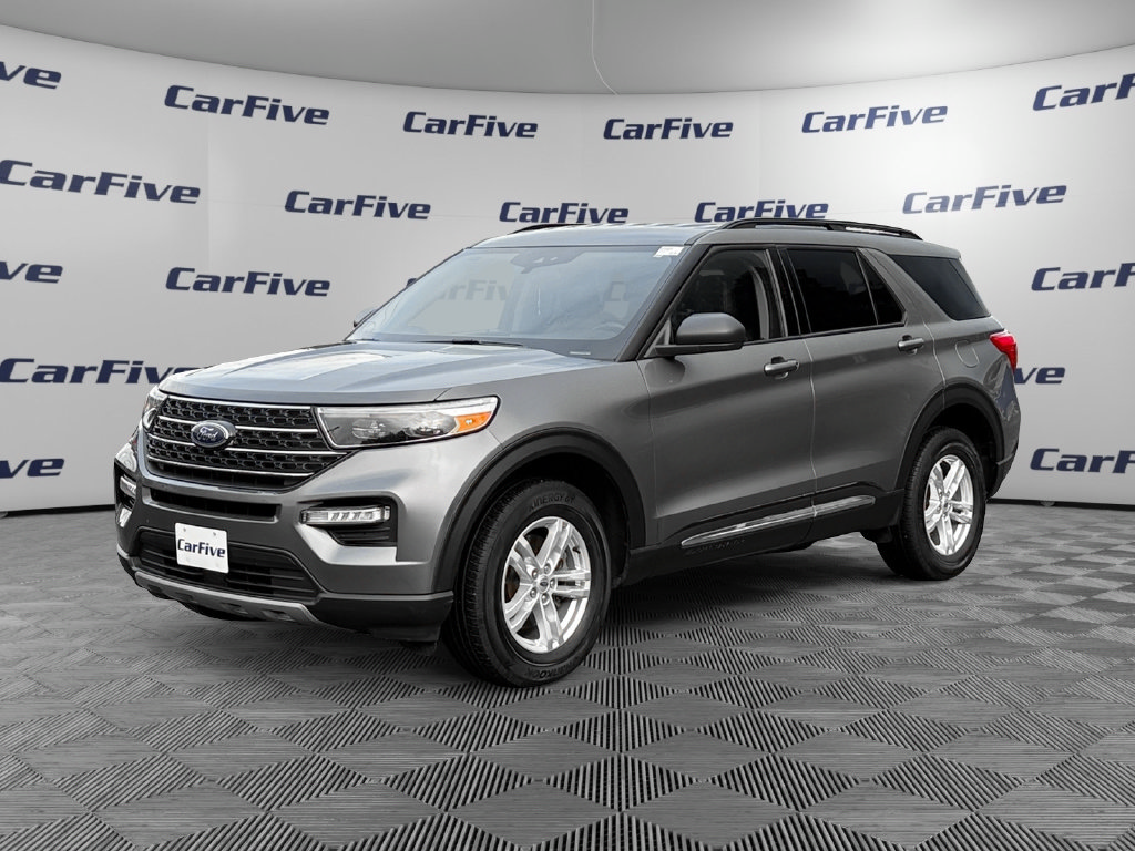 Used 2023 Ford Explorer XLT w/ Equipment Group 202A AWD/4WD image 1