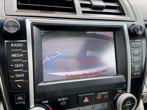 Used 2013 Toyota Camry XLE FWD image 30