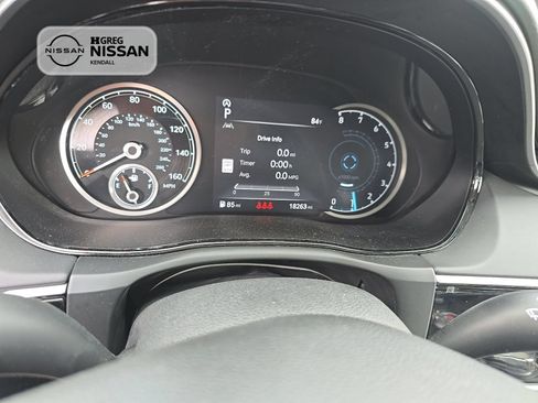 Used 2025 Genesis GV70 2.5T AWD/4WD image 10