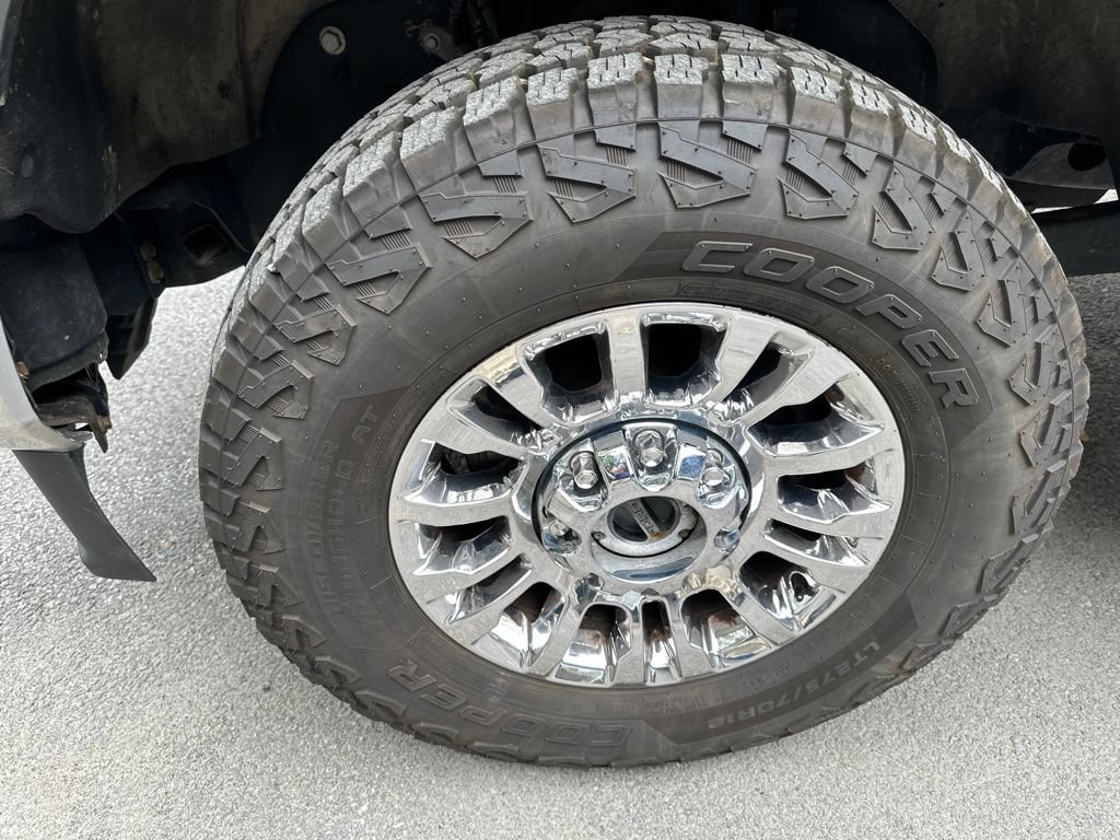 Certified 2022 Ford F350 XLT w/ XLT Premium Package AWD/4WD image 10