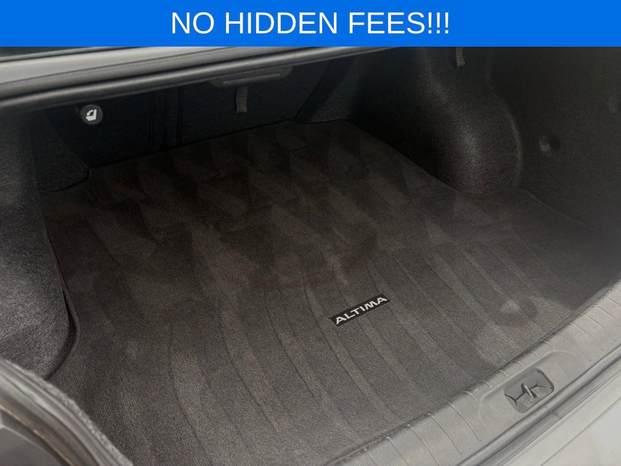 Used 2024 Nissan Altima 2.5 SV FWD image 33