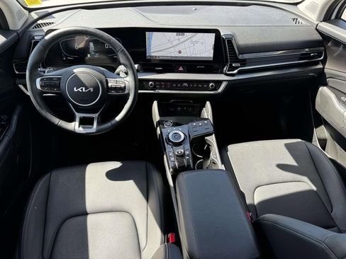 Used 2023 Kia Sportage EX AWD/4WD image 13