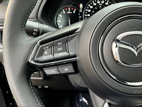 Used 2025 MAZDA CX-5 Signature image 22