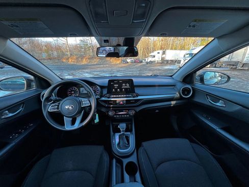 Used 2019 Kia Forte LXS image 14