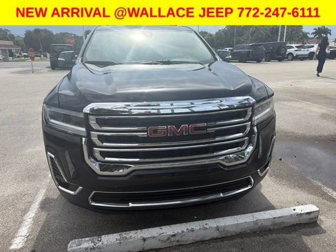 Used 2023 GMC Acadia SLT w/ Preferred Package FWD image 13