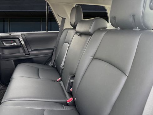 Used 2021 Toyota 4Runner Venture image 6