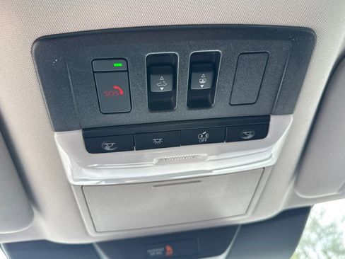 New 2026 Nissan Pathfinder Platinum image 39