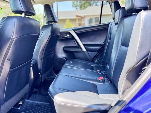 Used 2015 Toyota RAV4 Limited AWD/4WD image 16