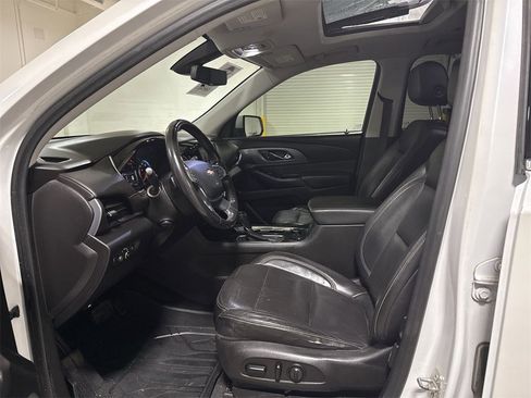 Used 2018 Chevrolet Traverse Premier w/ Driver Confidence II Package image 21
