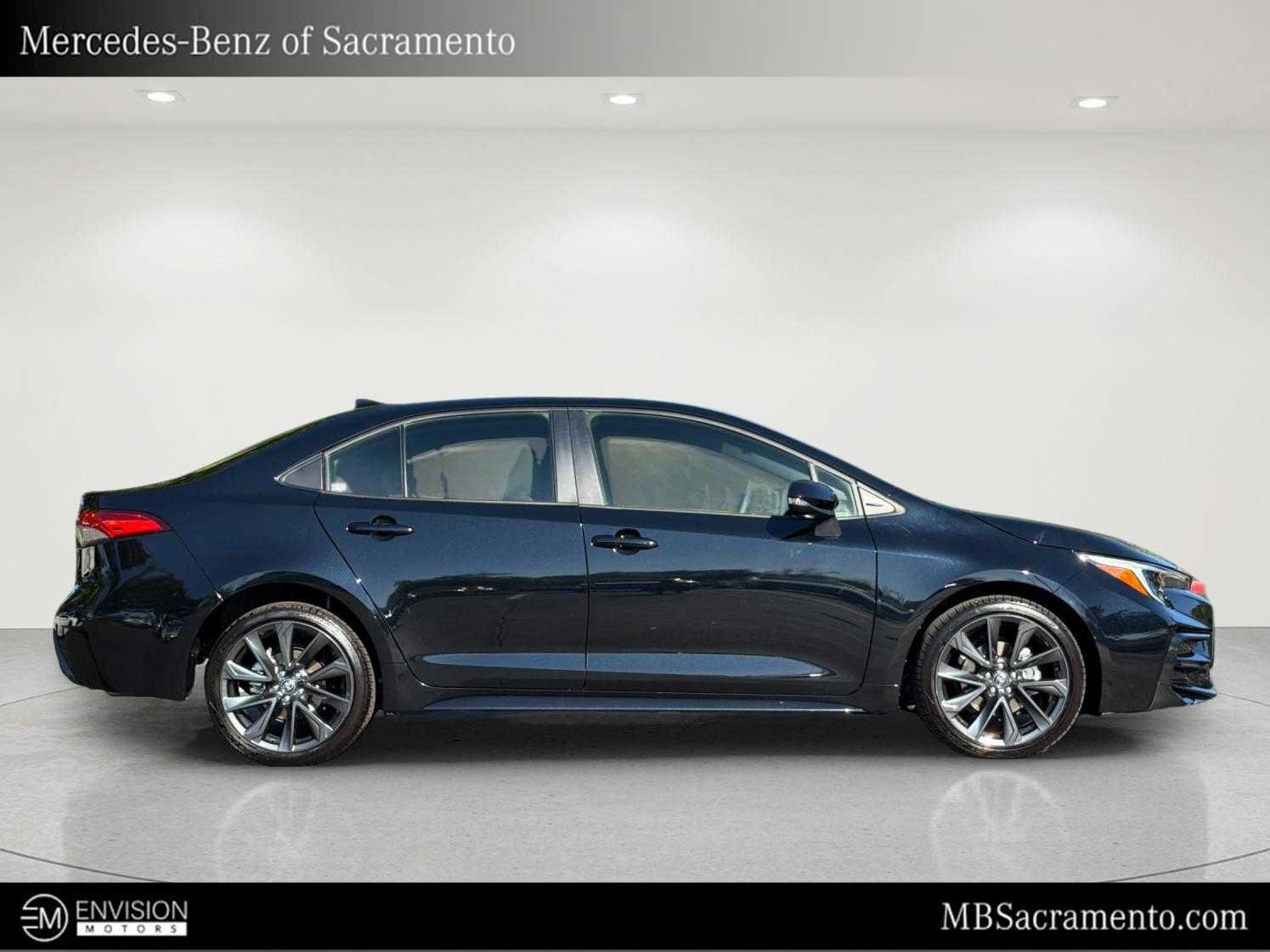 Used 2026 Toyota Corolla SE FWD image 6