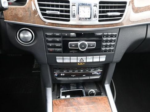 Used 2015 Mercedes-Benz E 350 4MATIC Sedan image 31