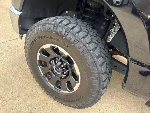 Used 2025 Ford F250 XLT w/ Tremor Off-Road Package AWD/4WD image 8