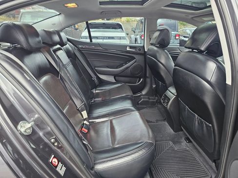 Used 2014 Kia Cadenza Premium w/ Luxury Package FWD image 13