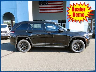 New 2025 Jeep Grand Cherokee Altitude