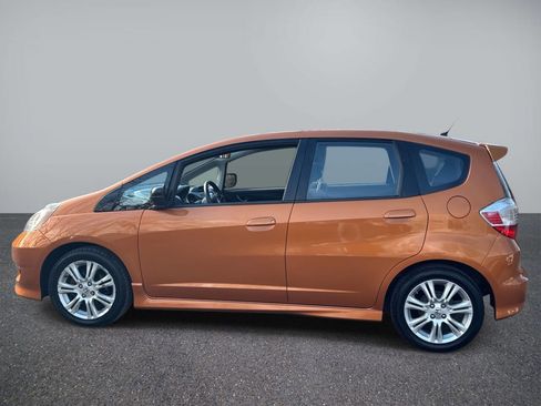 Used 2011 Honda Fit Sport image 2