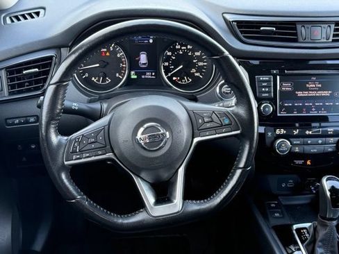 Used 2020 Nissan Rogue SV w/ Premium Package FWD image 22
