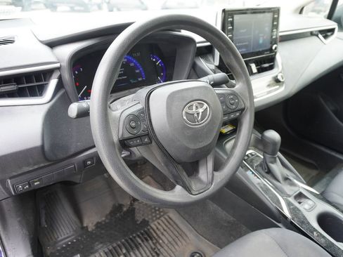 Used 2021 Toyota Corolla LE FWD image 7