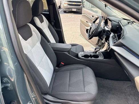 Used 2026 Chevrolet Trax LS FWD image 32