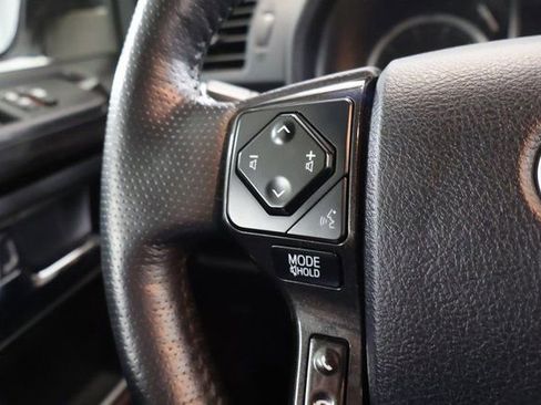 Certified 2024 Toyota 4Runner TRD Off-Road Premium w/ Moonroof Package AWD/4WD image 18