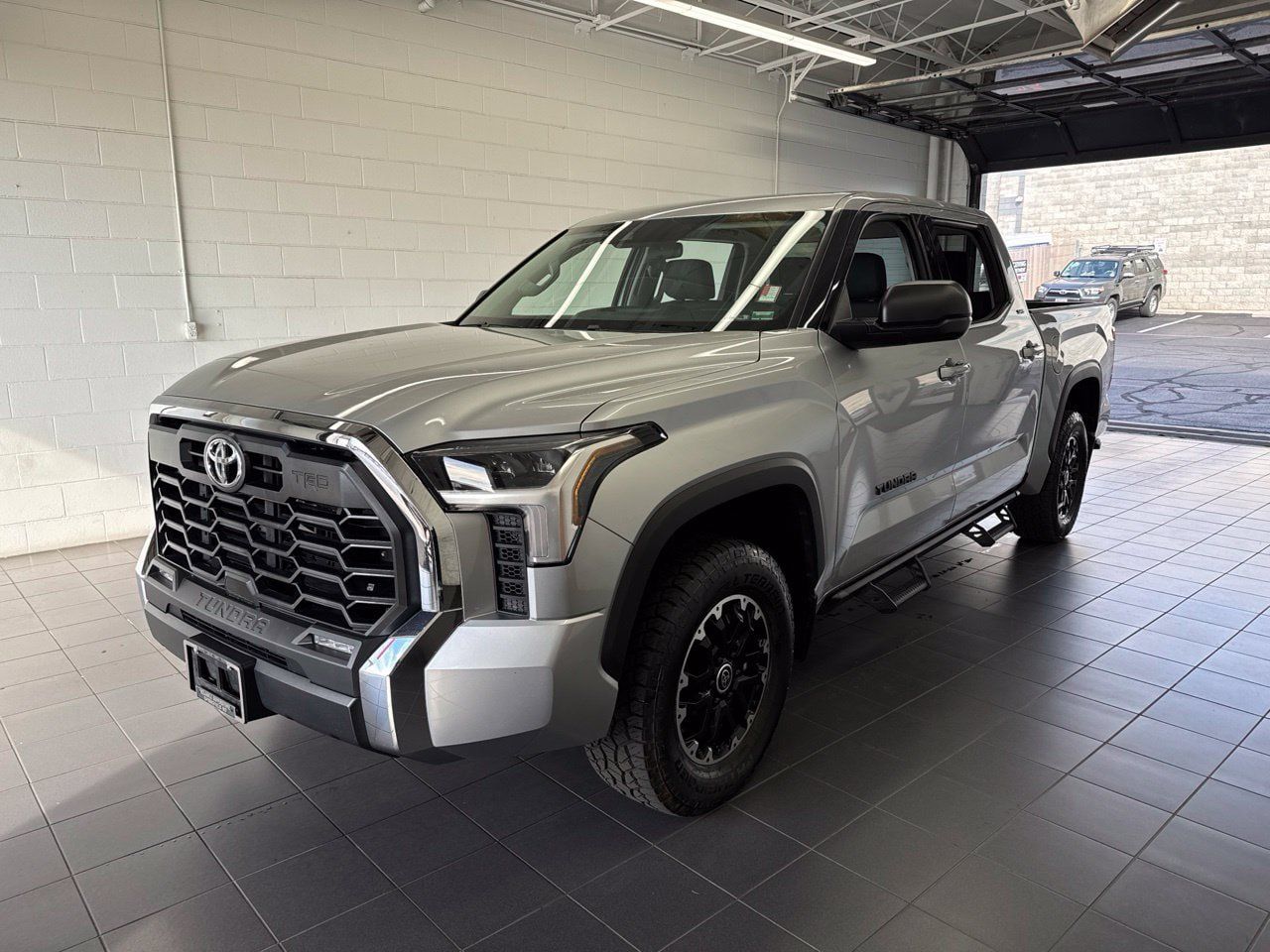 Used 2022 Toyota Tundra SR5 w/ TRD Off-Road Package AWD/4WD image 4