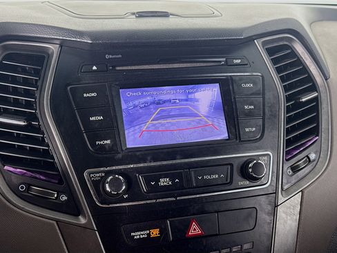 Used 2018 Hyundai Santa Fe Sport image 19