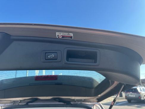 Used 2016 Subaru Forester 2.5i Limited image 32