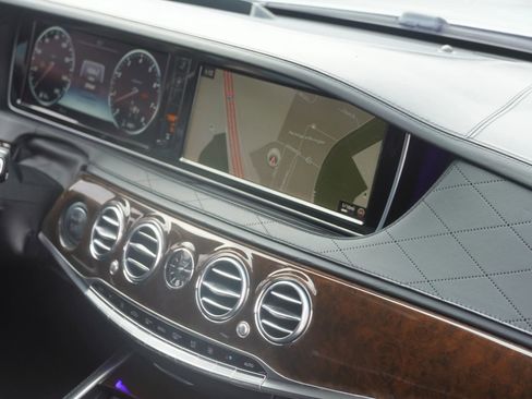 Used 2016 Mercedes-Benz Maybach S 600 Sedan 4D image 40