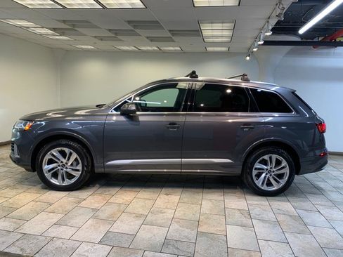 Used 2022 Audi Q7 3.0T Premium Plus w/ Premium Plus Package AWD/4WD image 10