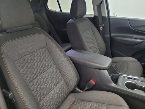 Used 2020 Chevrolet Equinox LT FWD image 21