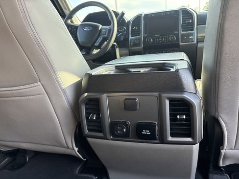 Used 2021 Ford F250 XLT w/ XLT Premium Package AWD/4WD image 9